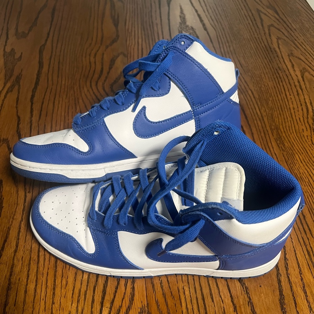 Nike High-Top Dunks in Blue and White